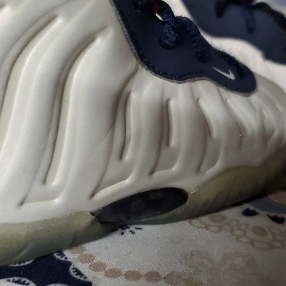 NIKE - Picture 7 of 8